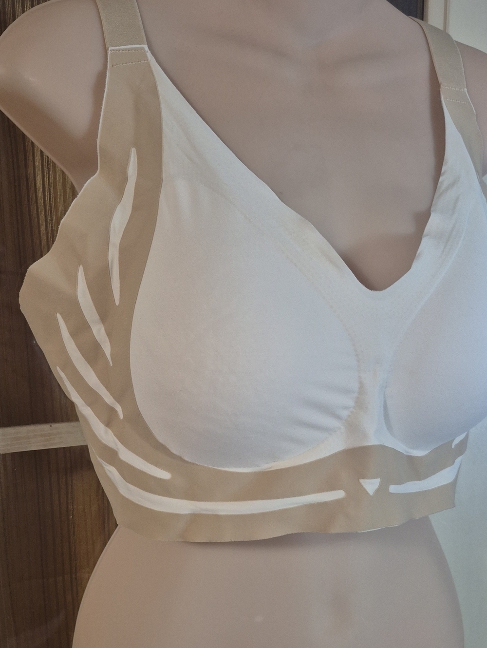 Seamless Support Bra in Ivory Cream - Soft Wireless Comfort